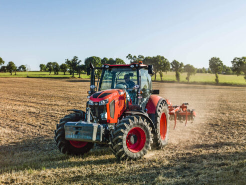 Trattore agricolo Lucca