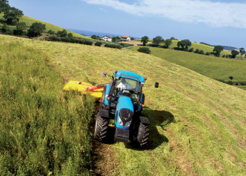 Trattore agricolo Lucca